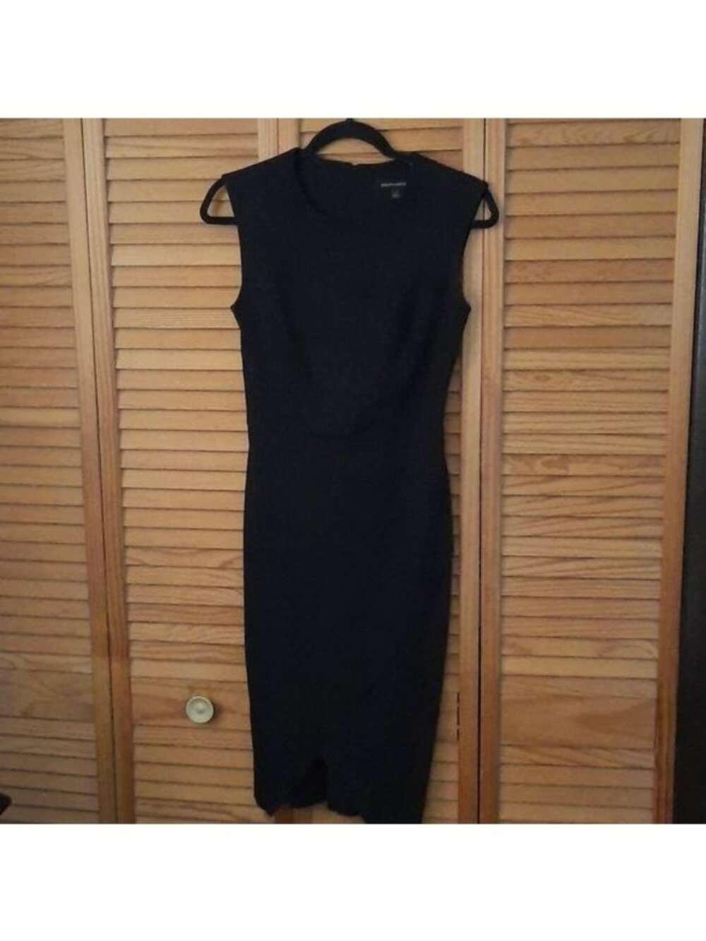 Banana Republic Black Sloan Fit Sleeveless Tulip Hemline Pencil Dress Size 2